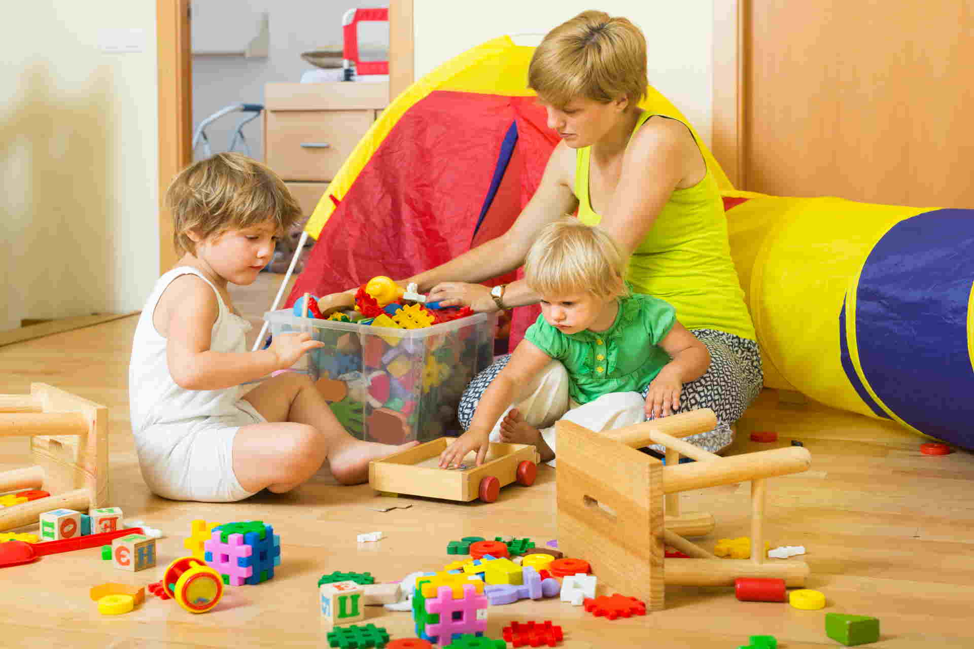 5 ideas para que los niños recojan los juguetes